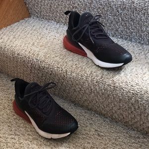 Nike Air Max 270 size 9.5